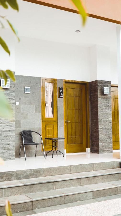 Hotel Kaliu ปาชิตาน ภายนอก รูปภาพ